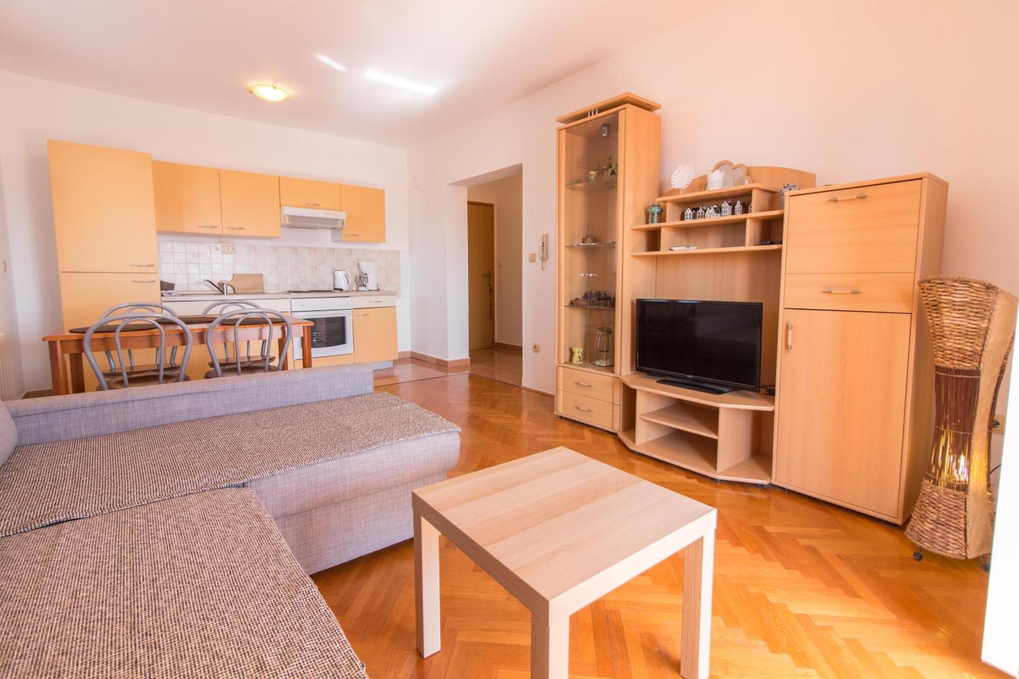 Malinska - Apartment Glavas Exterior photo